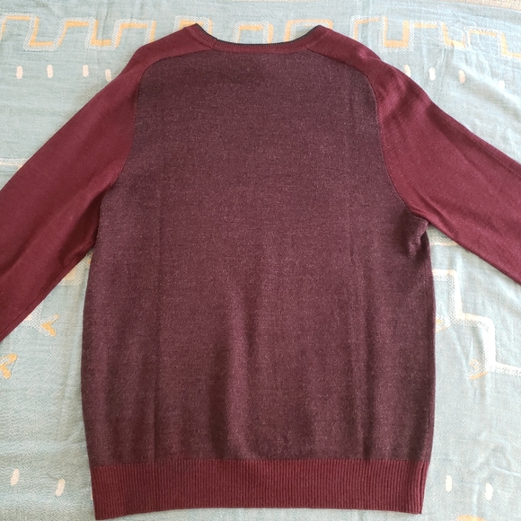 Mens Crewneck Sweater Size Medium Burgundy New - Picture 7 of 8